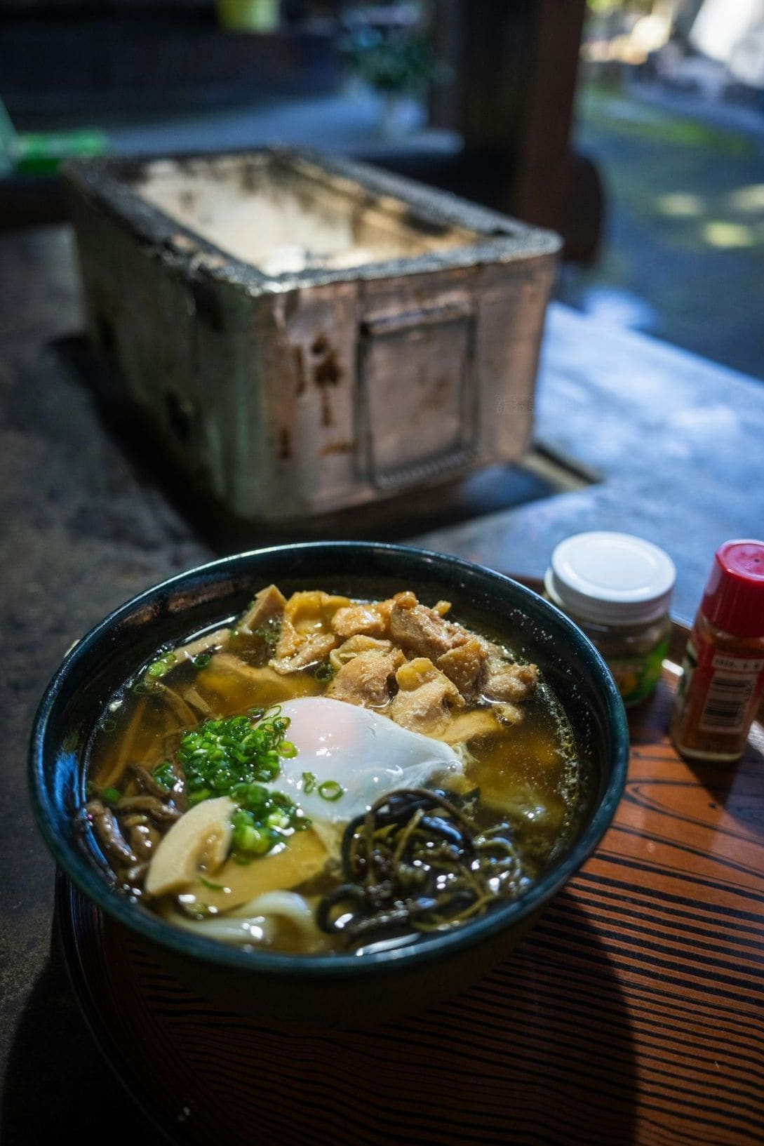 醤油ラーメンの提供
