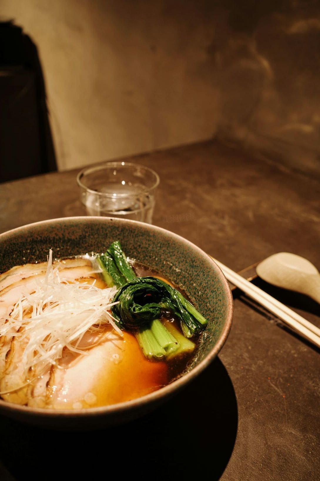 豚骨ラーメンの提供